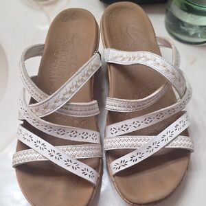 Skechers Women's White and Tan Sandals